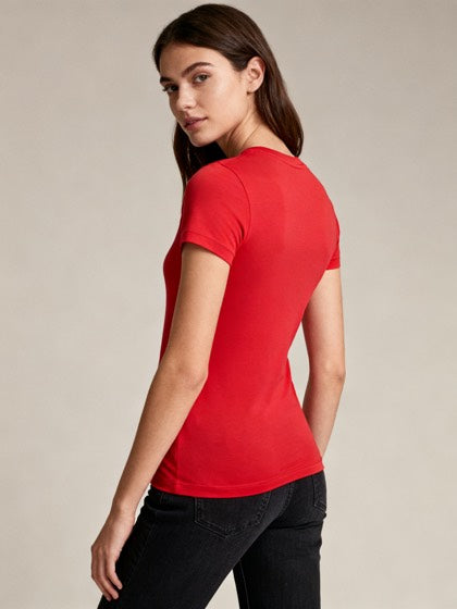 Model wearing H3001