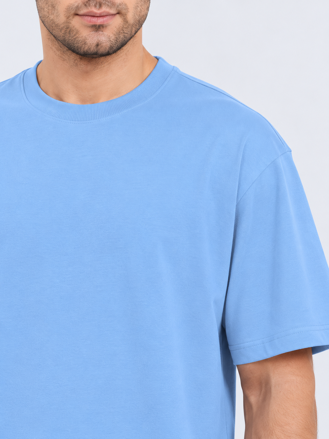 h1009-blended-cotton-polyester-unisex-t-shirt | Sky Blue | model detail close-up