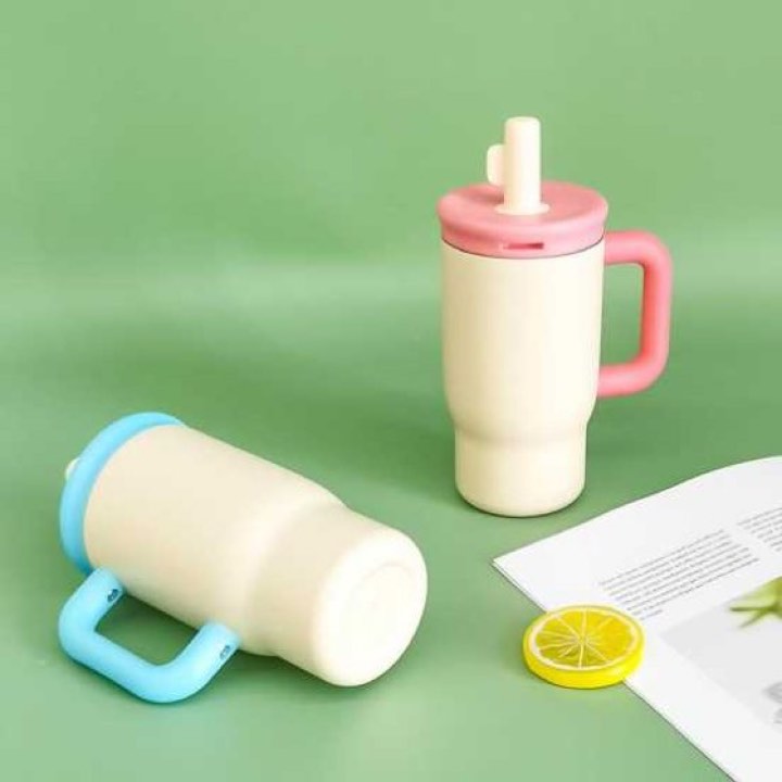Straw Cup With Handle